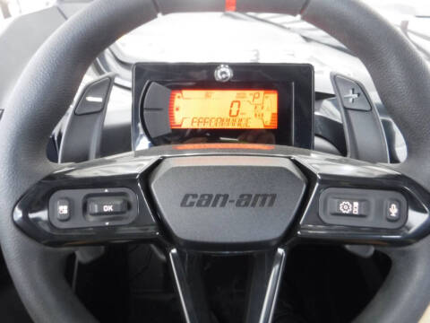 2024 Can-Am Maverick R