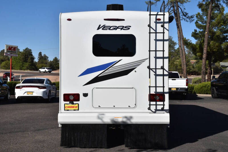 2024 Ford E-Series