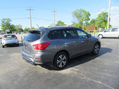 2017 Nissan Pathfinder S