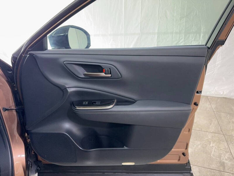 2025 Toyota Crown Platinum