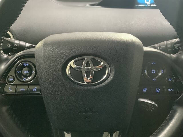 2022 Toyota Prius LE