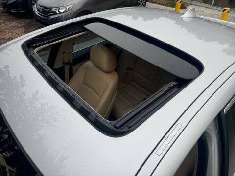 2016 BMW 5 Series 528i