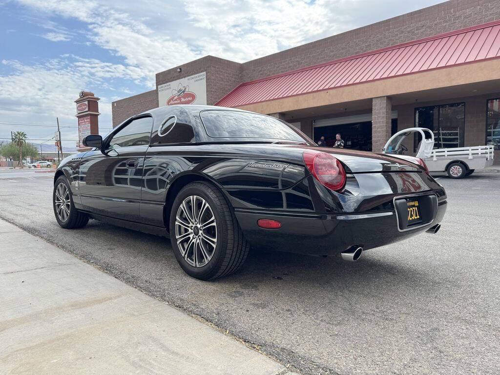 2002 Ford Thunderbird 5