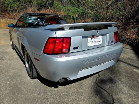 2004 Ford Mustang GT Deluxe