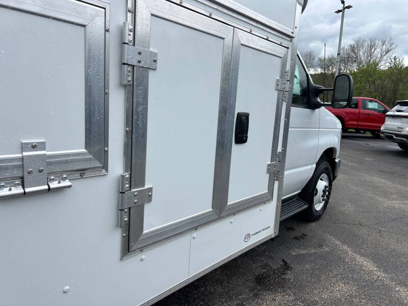 2027 Ford E-Series
