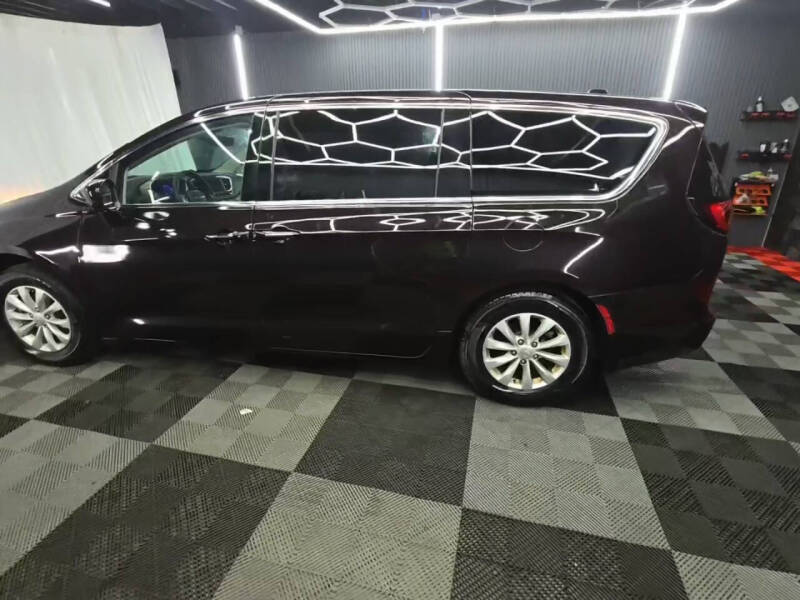 2018 Chrysler Pacifica Touring Plus