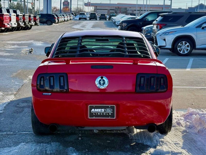 2005 Ford Mustang