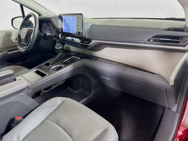 2024 Toyota Sienna Limited 7-Passenger