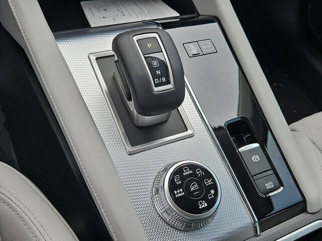 2025 Mitsubishi Outlander PHEV SEL