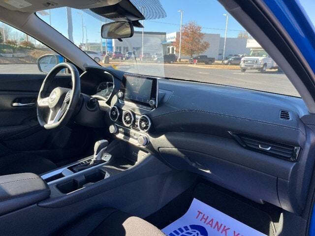 2023 Nissan Sentra 12