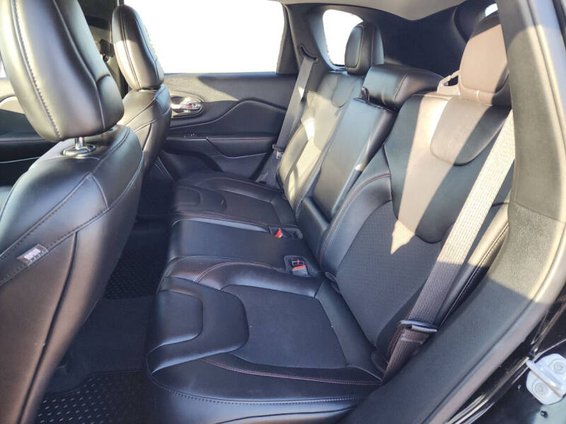 2022 Jeep Cherokee Trailhawk