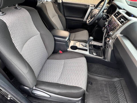 2022 Toyota 4Runner SR5