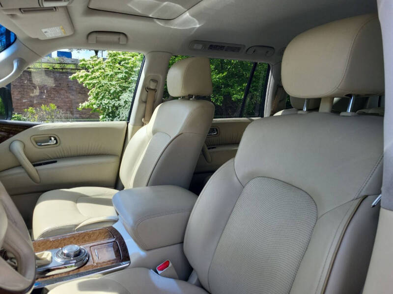 2016 Infiniti QX80