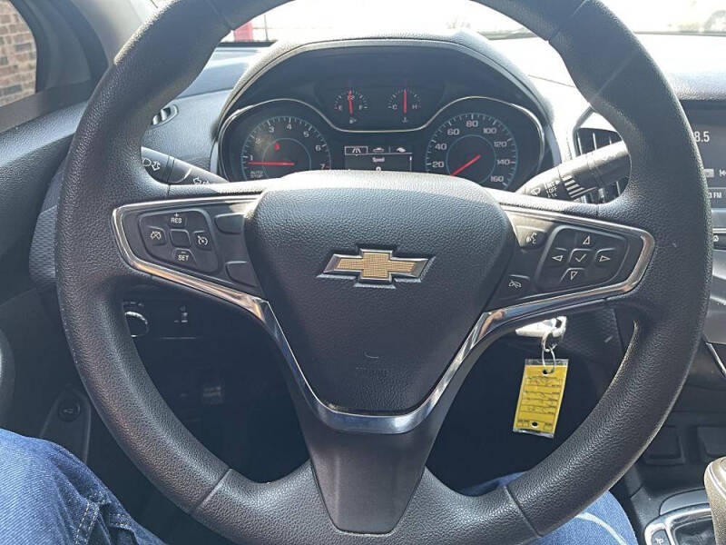 2017 Chevrolet Cruze LT Auto
