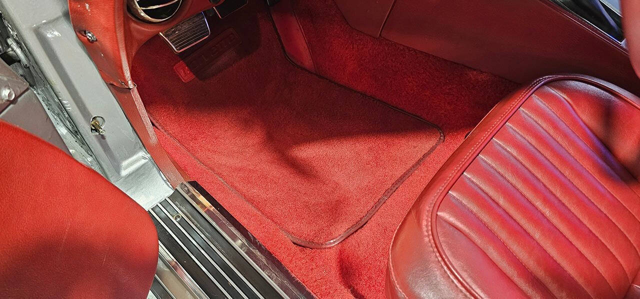 1976 Chevrolet Corvette Stingray 48