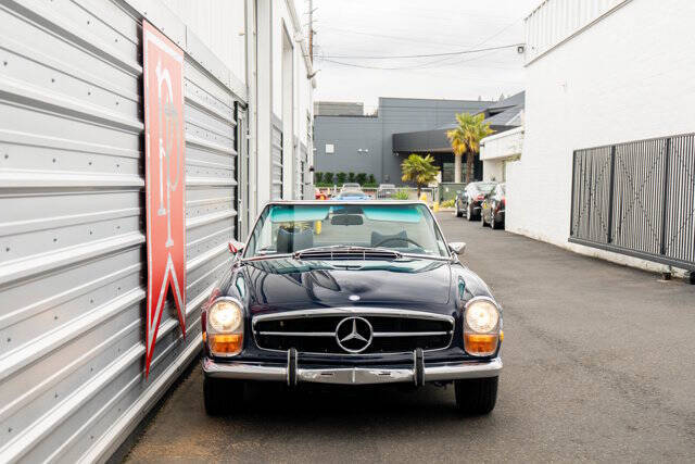 1971 Mercedes-Benz 280-Class 36