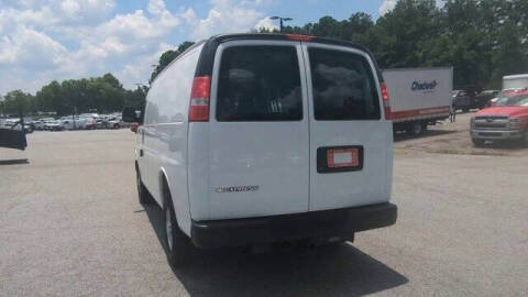 2025 Chevrolet Express 2500