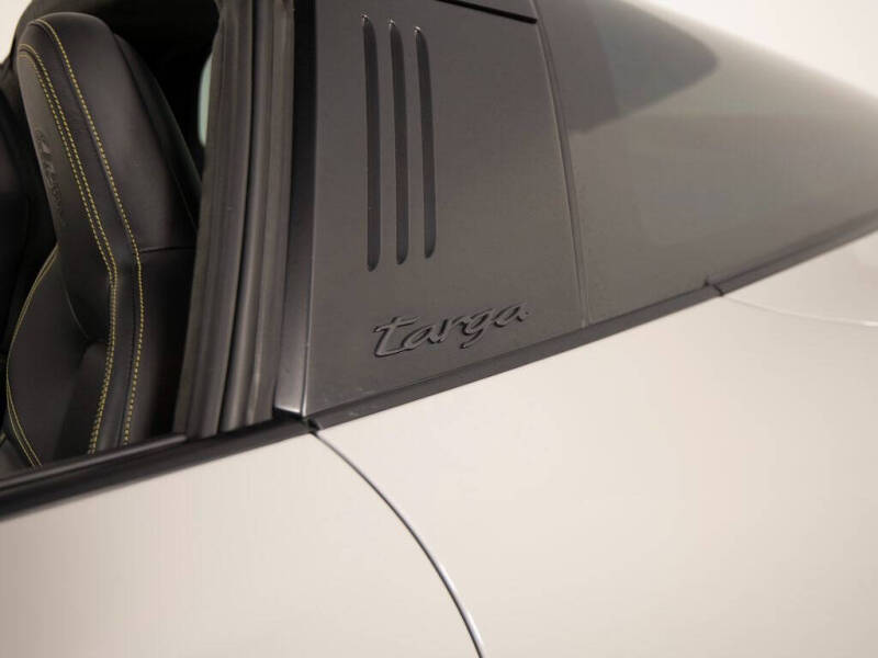 2022 Porsche 911 Targa 4 GTS