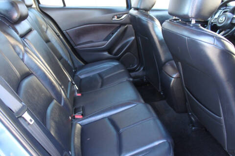 2018 Mazda MAZDA3 Touring