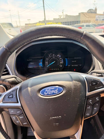 2022 Ford Edge SEL