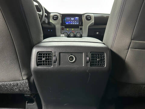 2015 Toyota Tundra SR5