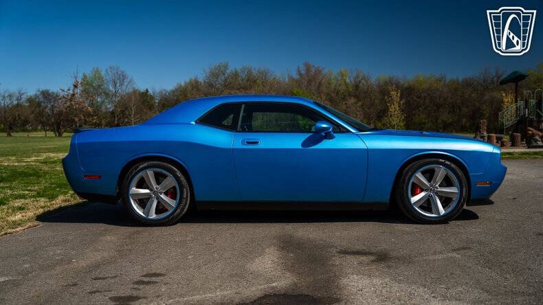2010 Dodge Challenger SRT8