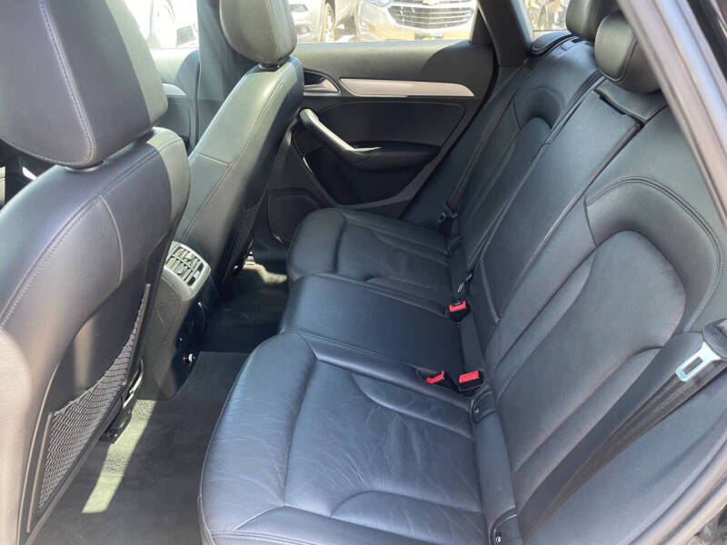 2017 Audi Q3 2.0T Premium