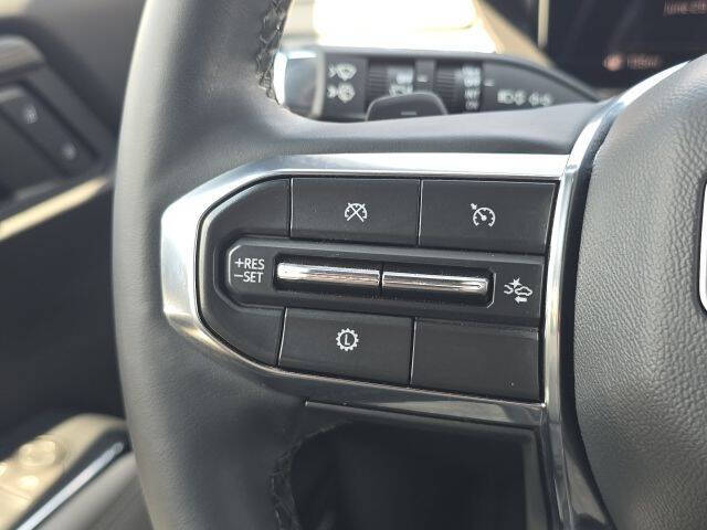 2024 GMC Acadia Elevation
