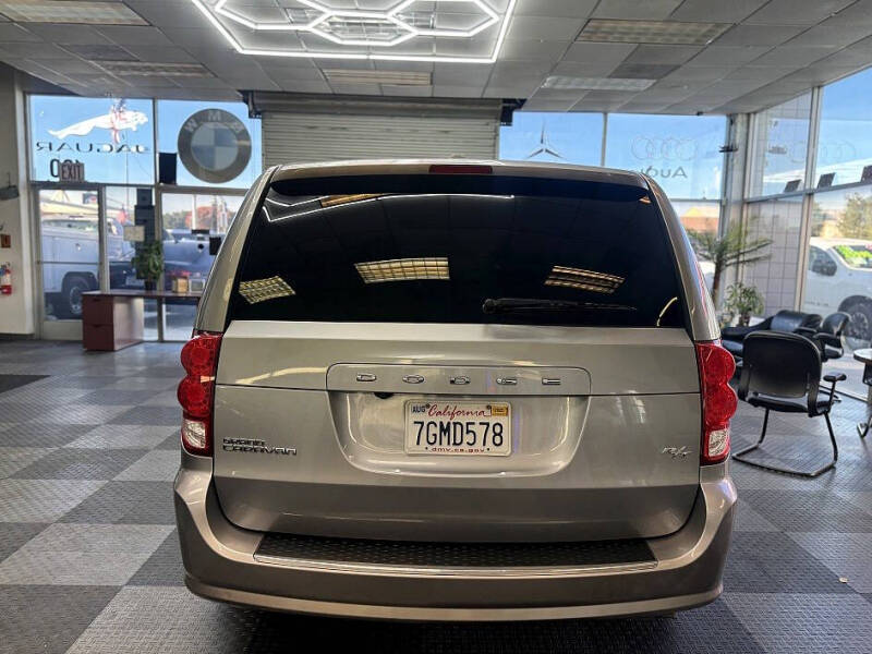 2014 Dodge Grand Caravan R/T