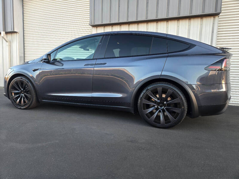2022 Tesla Model X Plaid
