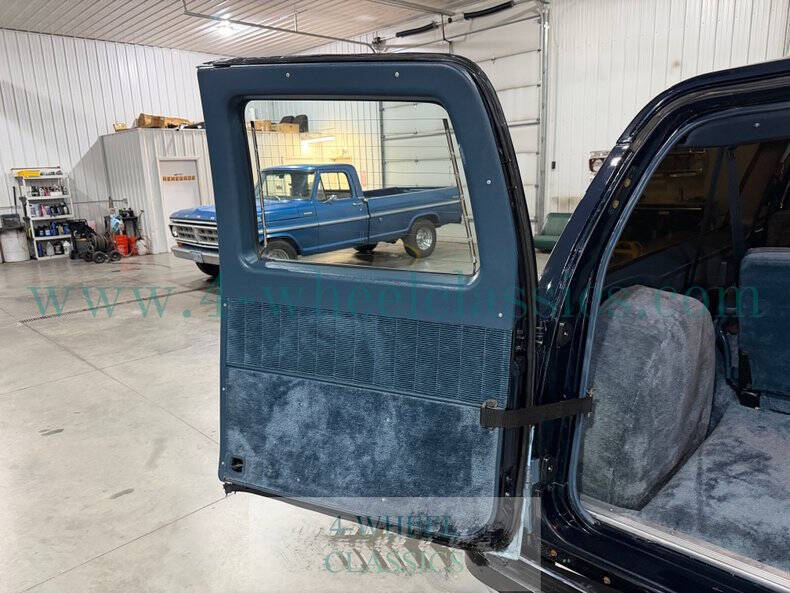 1990 GMC Suburban V1500