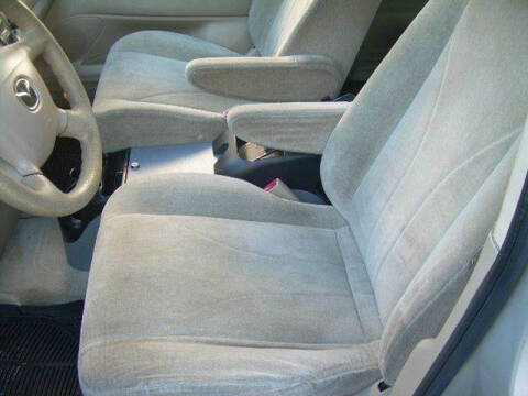 2001 Mazda MPV DX