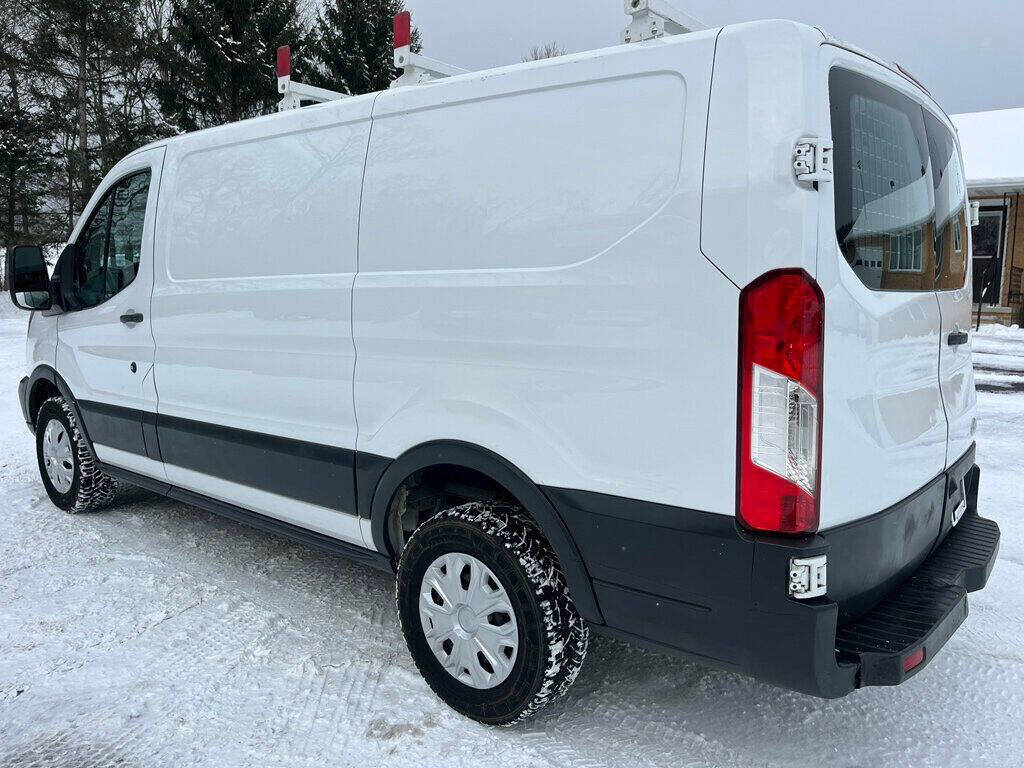 2017 Ford Transit 5