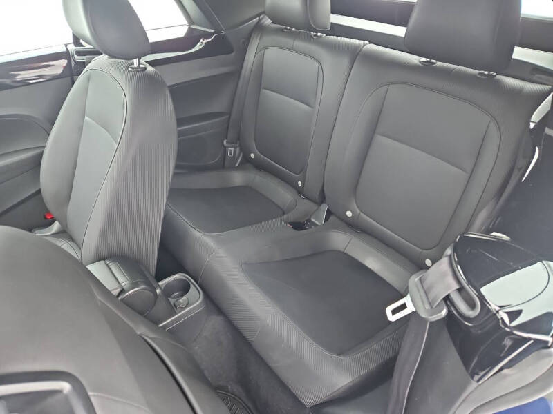 2013 Volkswagen Beetle Convertible Turbo