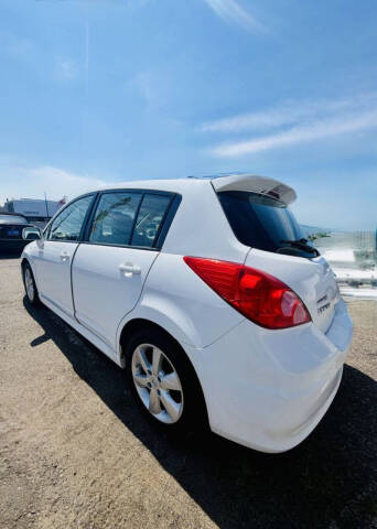 2012 Nissan Versa 1.8 SL