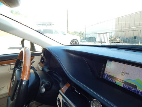2013 Lexus ES 300h