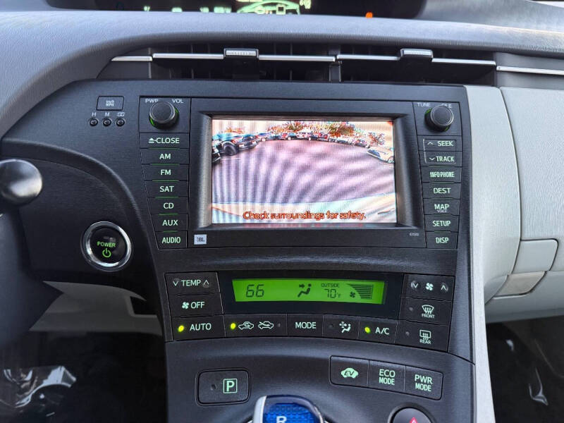 2010 Toyota Prius II