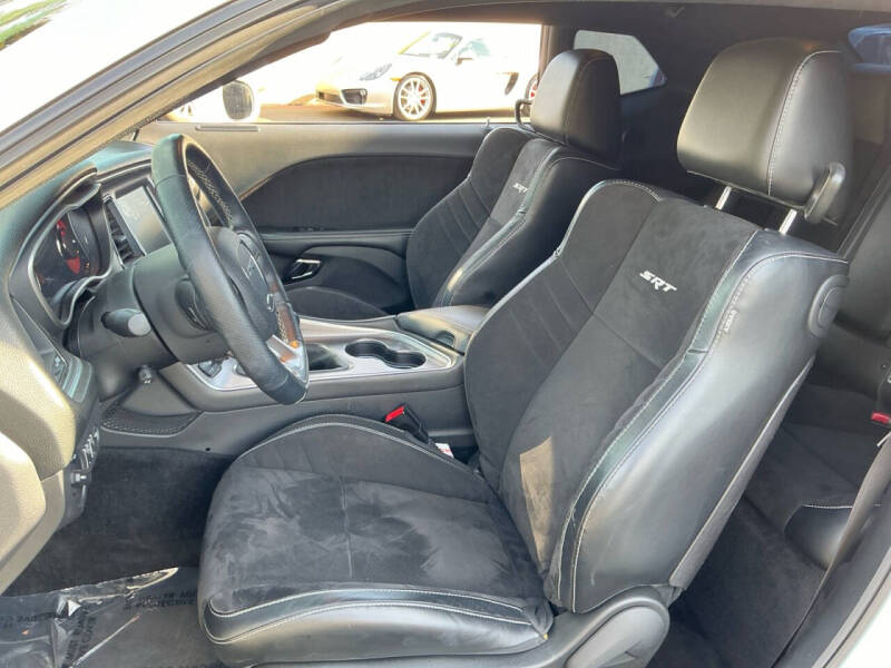 2015 Dodge Challenger SRT Hellcat