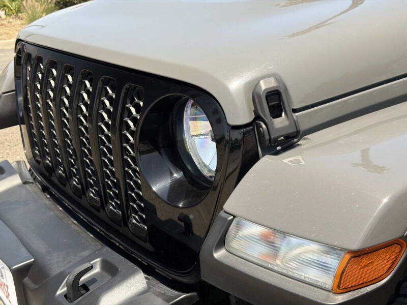 2021 Jeep Gladiator