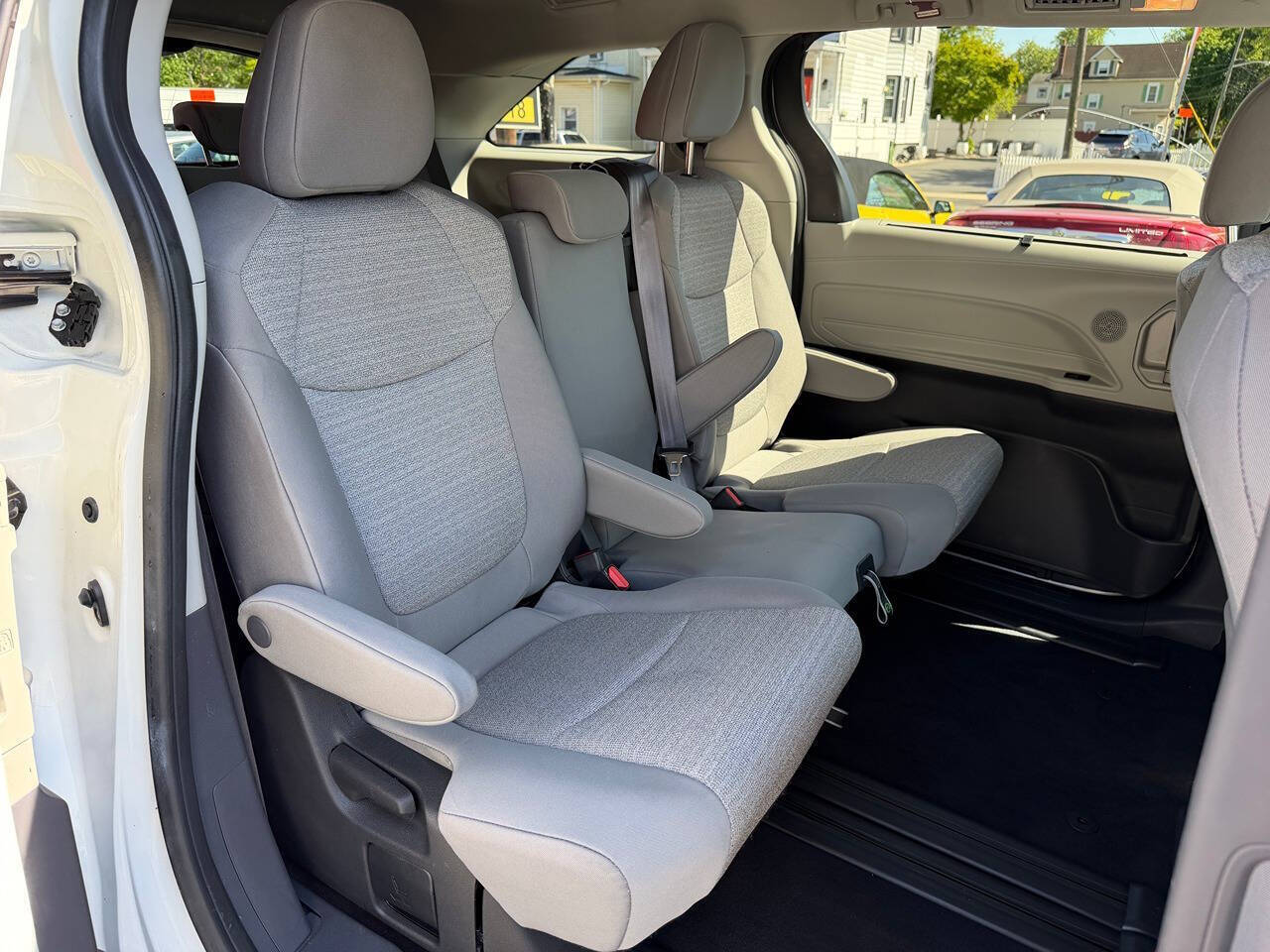 2022 Toyota Sienna 19