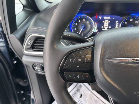 2024 Chrysler Pacifica Touring