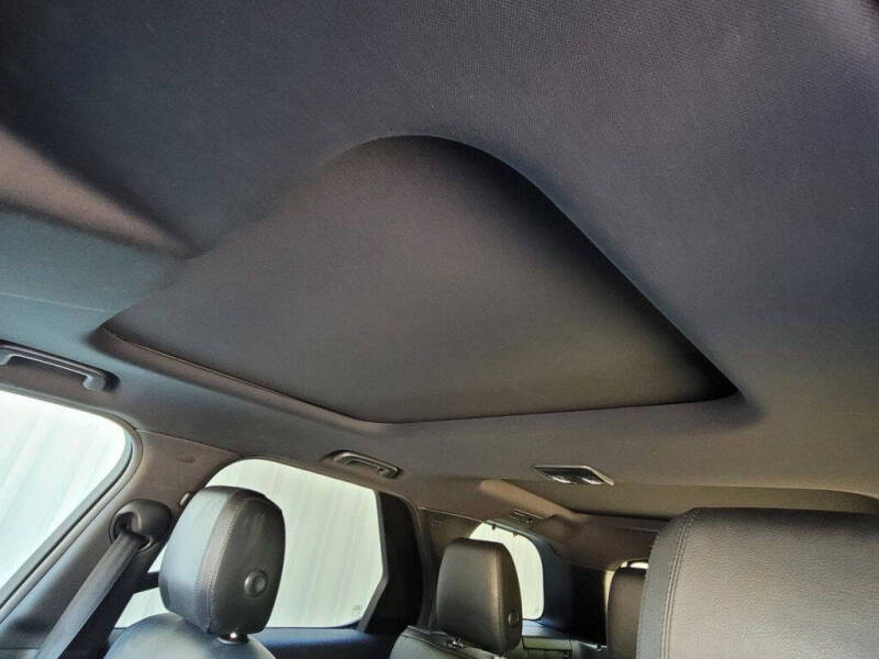 2020 Land Rover Discovery SE