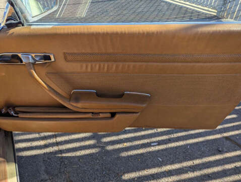 1975 Mercedes-Benz 450-Class