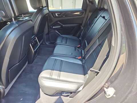2022 Porsche Cayenne