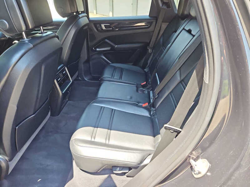 2022 Porsche Cayenne