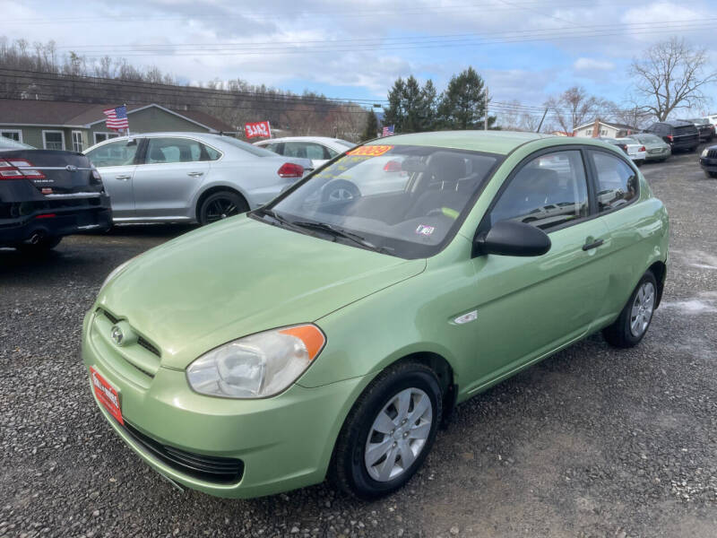 2009 Hyundai Accent for sale at Dealz On Wheels LLC in Mifflinburg PA