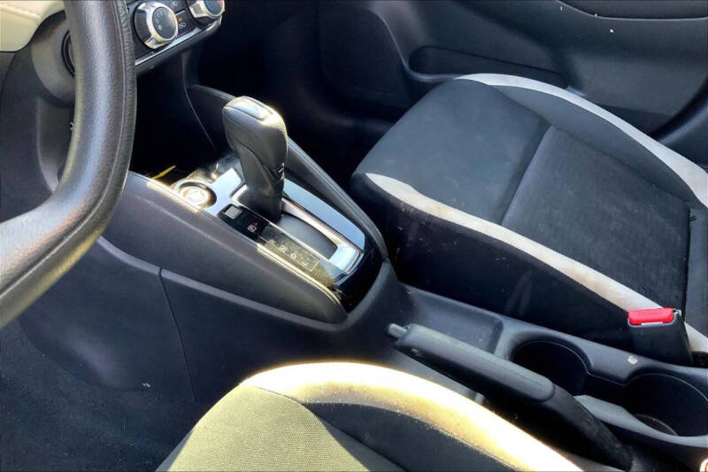 2022 Nissan Versa SV