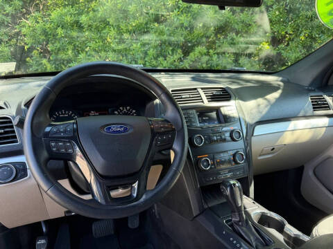 2018 Ford Explorer