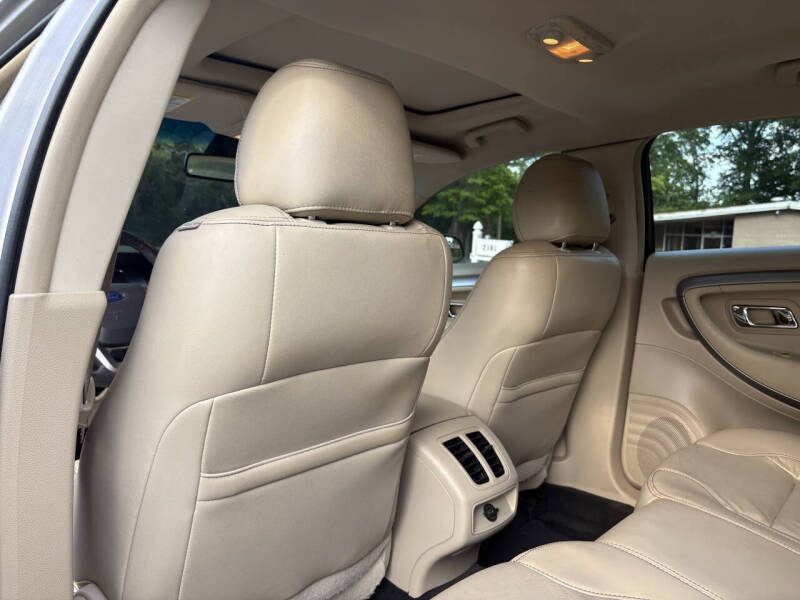 2016 Ford Taurus SEL