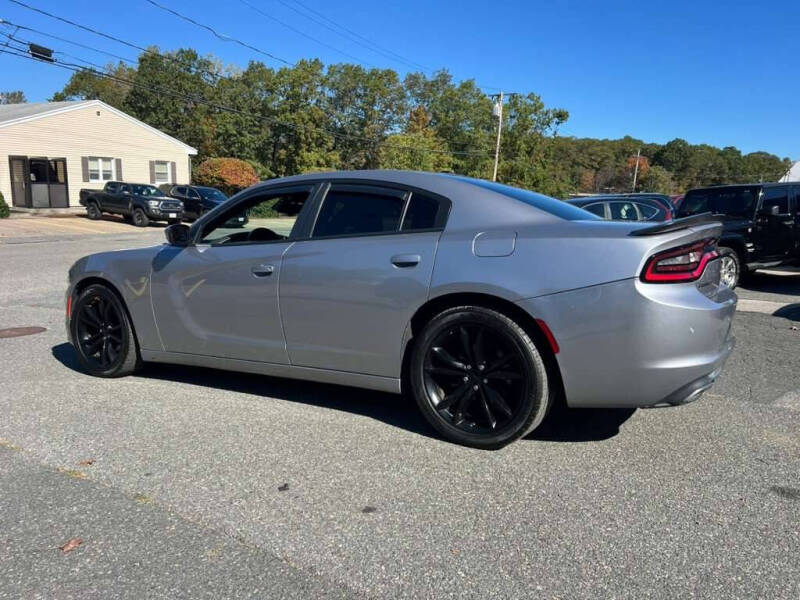 2016 Dodge Charger SE